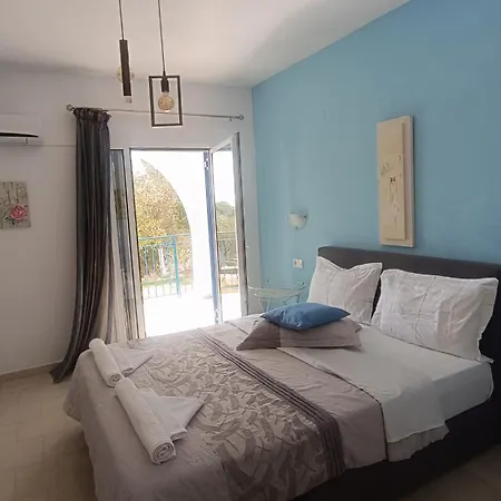 Aelia Apartahotel Koukounaries