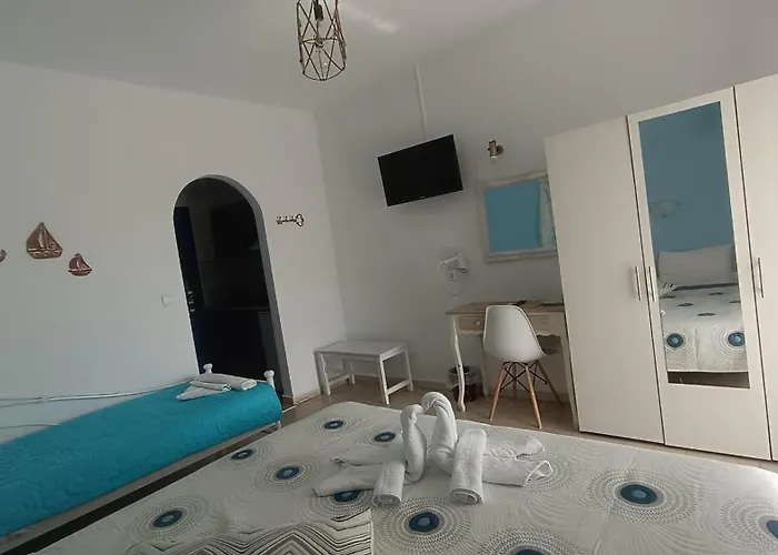 Aelia Hotel de apartamente Koukounaries