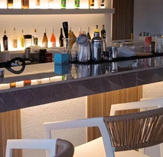 Aelia Hotel de apartamente Koukounaries